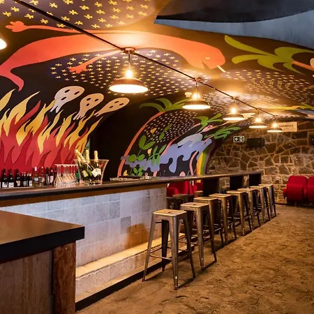 Hotel Peanut Mountain & Le Communal *