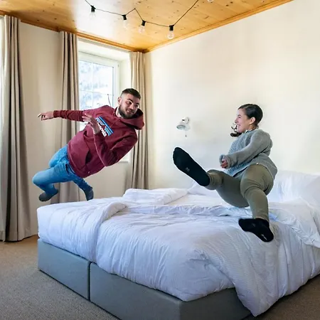 Peanut Mountain & Le Communal Hotel *