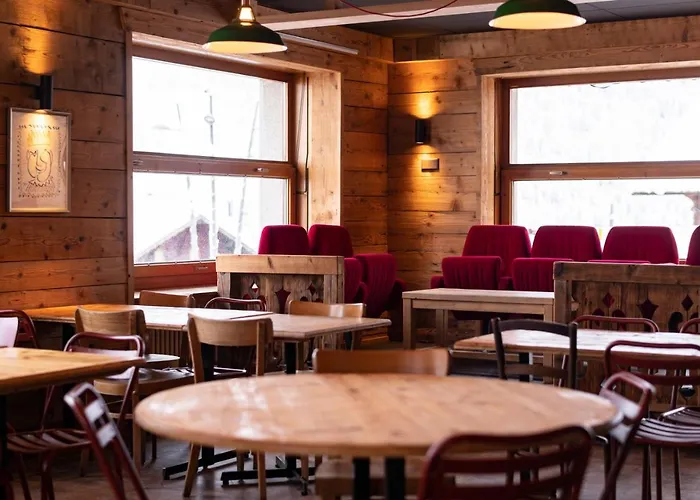 Peanut Mountain & Le Communal * Val dʼIlliez