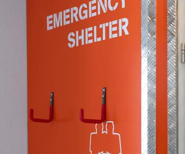 Peanut Mountain & Le Communal