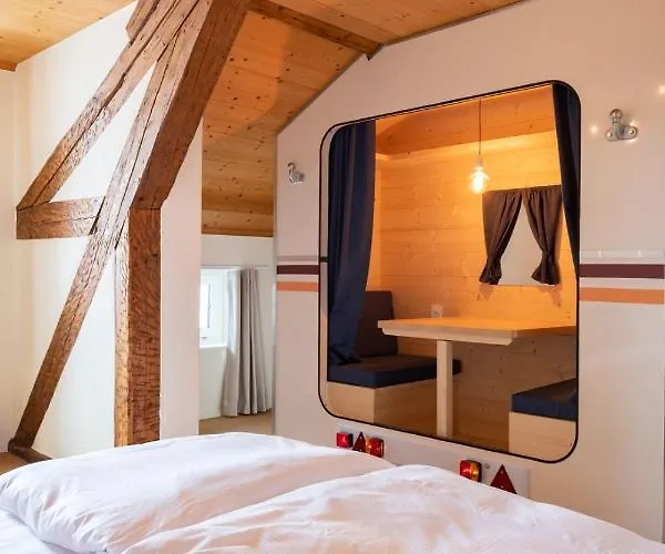 Peanut Mountain & Le Communal *