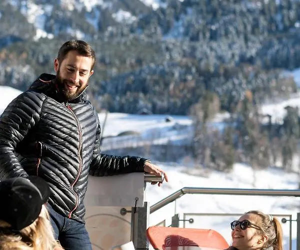 Peanut Mountain & Le Communal *